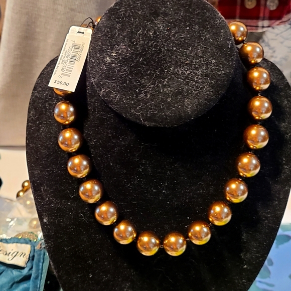 Necklace - Picture 1 of 5